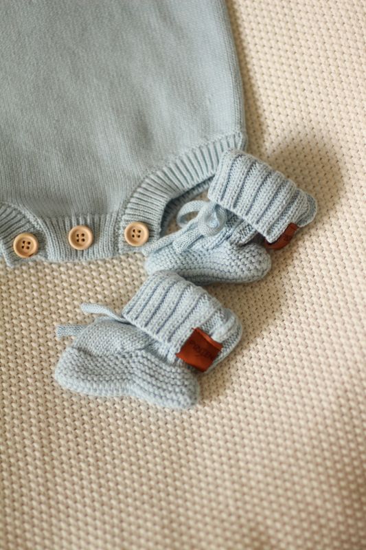 Knit babytøfler - powder blue