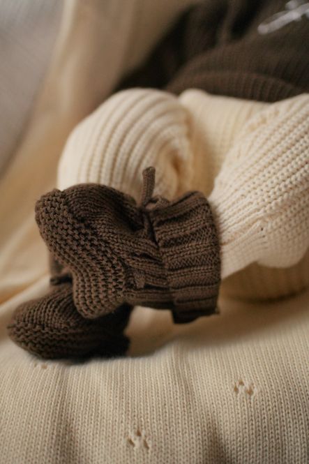 Hovedbilde Knit babytøfler - brown