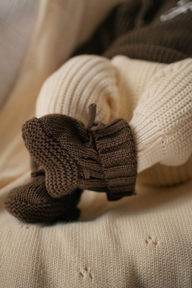 Knit babytøfler - brown