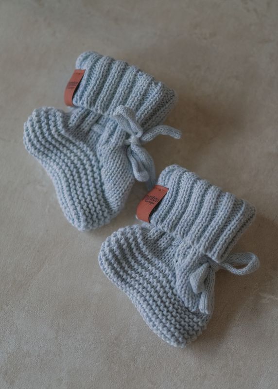 Knit babytøfler - blue whisper
